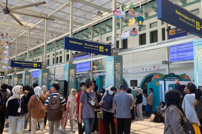 KAI-10-Stasiun-2
