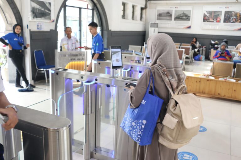 KAI-109-Juta-Pelanggan-Gunakan-Face-Recognition-3-5